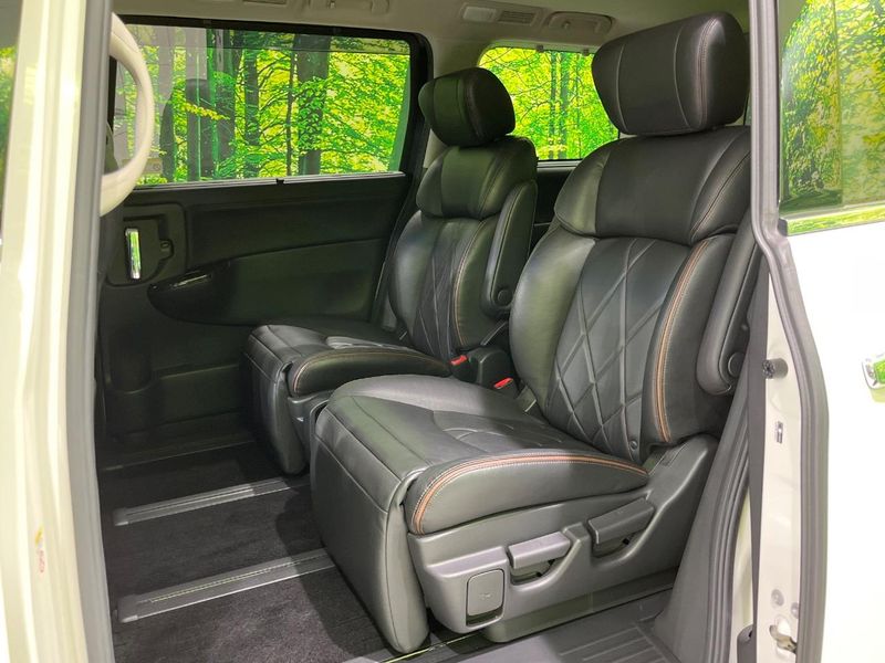 2016 Nissan Elgrand DBA-TE52 (UW-6aa8b96f59983)[10]