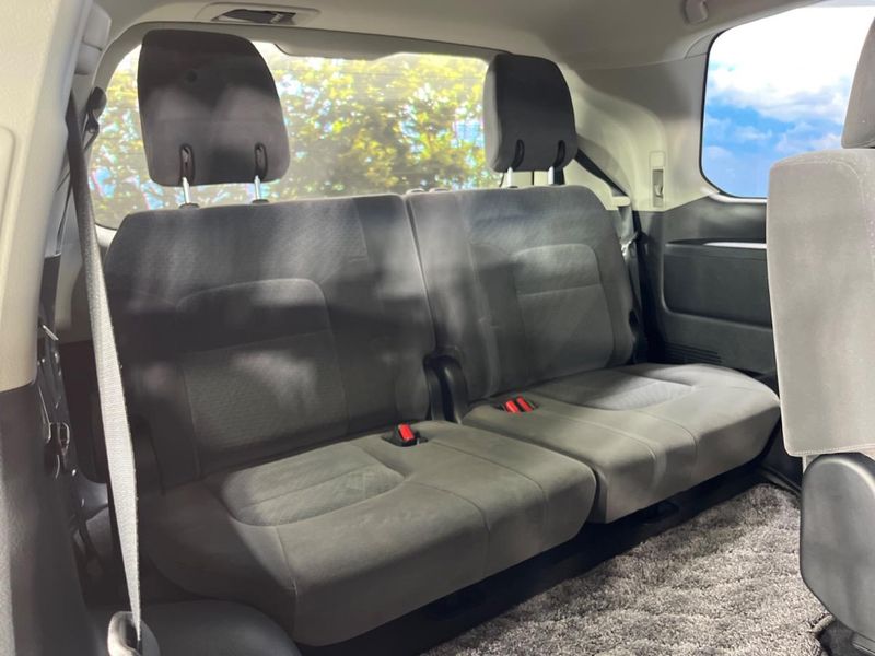 2018 Toyota Land Cruiser CBA-URJ202W (UW-6aa8b9841e295)[22]