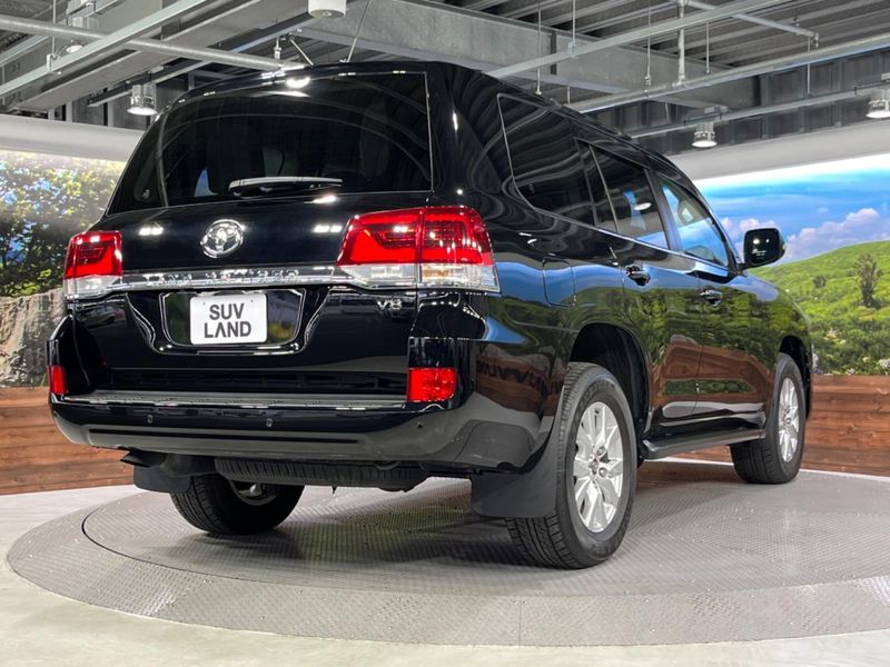 2018 Toyota Land Cruiser CBA-URJ202W (UW-6aa8b9841e295)[9]