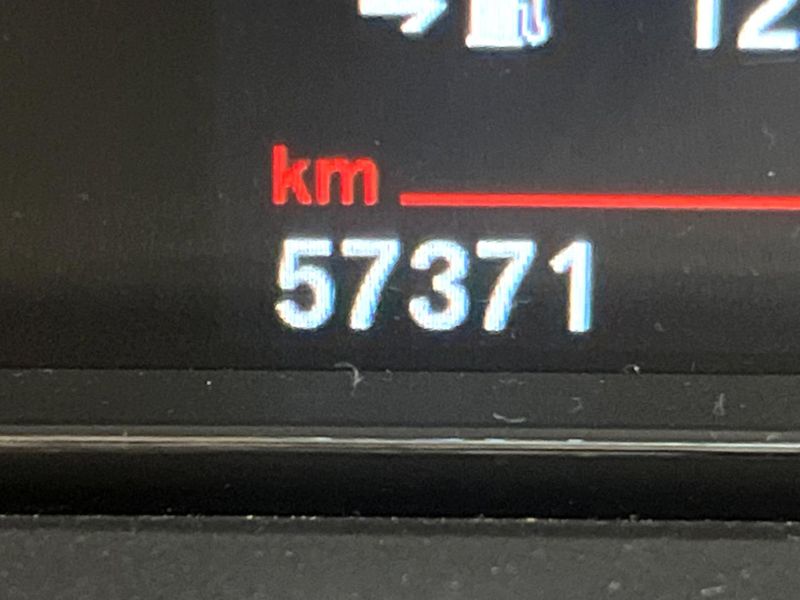 2016 BMW 3 Series LDA-8C20 (UW-6aa8b9a23fa27)[2]