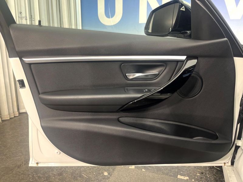 2016 BMW 3 Series LDA-8C20 (UW-6aa8b9a23fa27)[9]