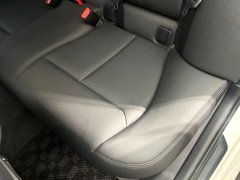 2016 BMW 3 Series LDA-8C20 (UW-6aa8b9a23fa27)[13]