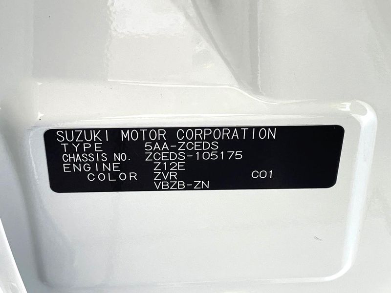 2024 Suzuki Swift 5AA-ZCEDS (UW-6aa8b9c060635)[1]