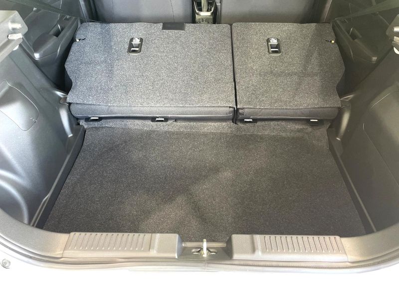 2024 Suzuki Swift 5AA-ZCEDS (UW-6aa8b9c060635)[15]