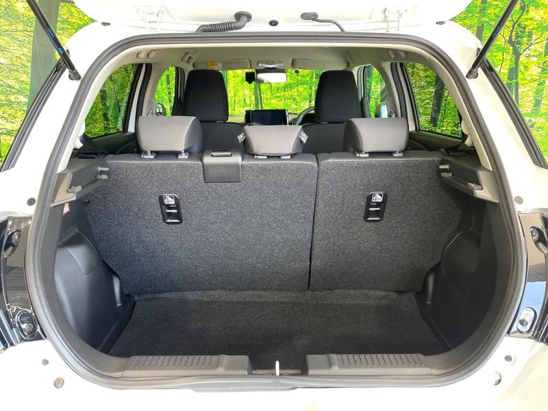 2024 Suzuki Swift 5AA-ZCEDS (UW-6aa8b9c060635)[16]