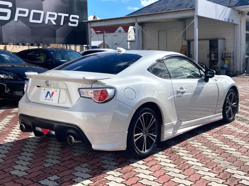 2012 Toyota 86 DBA-ZN6 (UW-6aa8b9c4edf90)[10]