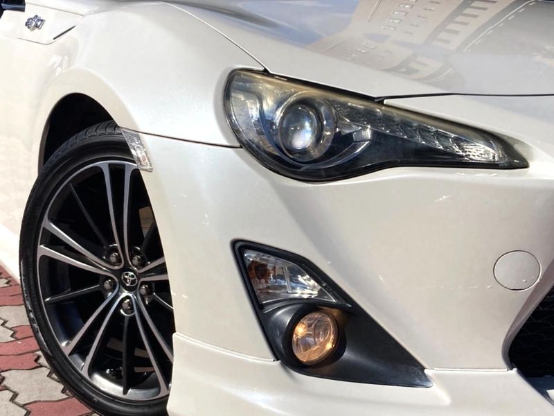2012 Toyota 86 DBA-ZN6 (UW-6aa8b9c4edf90)[5]