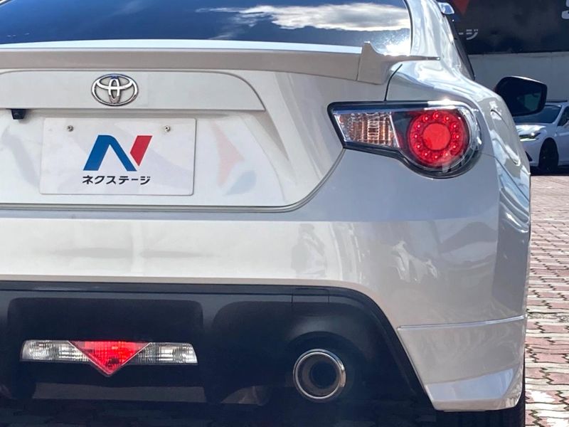 2012 Toyota 86 DBA-ZN6 (UW-6aa8b9c4edf90)[14]