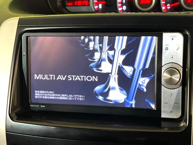 2011 Toyota Noah DBA-ZRR75W (UW-6aa8b9cc7576d)[11]
