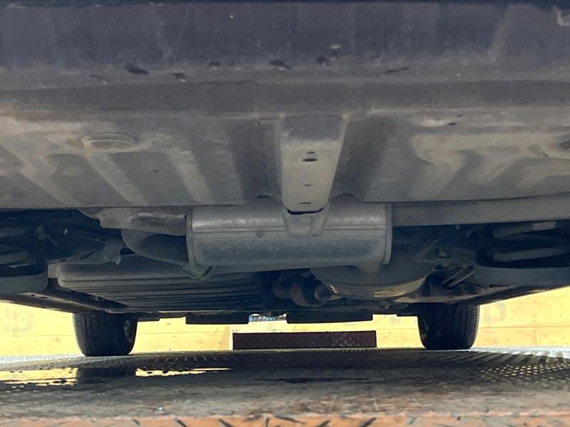 2016 Toyota Voxy DBA-ZRR80W (UW-6aa8b9d0cfb20)[10]