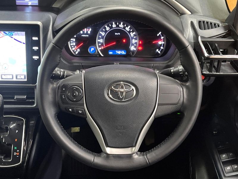 2016 Toyota Voxy DBA-ZRR80W (UW-6aa8b9d0cfb20)[19]