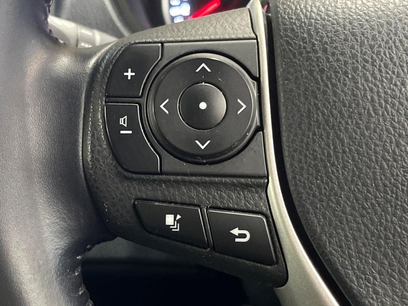 2016 Toyota Voxy DBA-ZRR80W (UW-6aa8b9d0cfb20)[27]