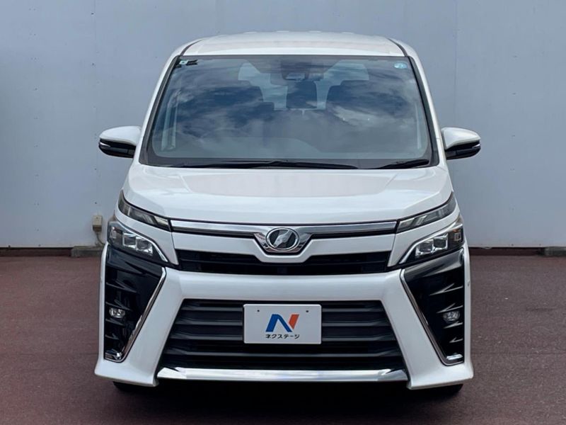 2017 Toyota Voxy DBA-ZRR80W (UW-6aa8b9d22a7c2)[9]