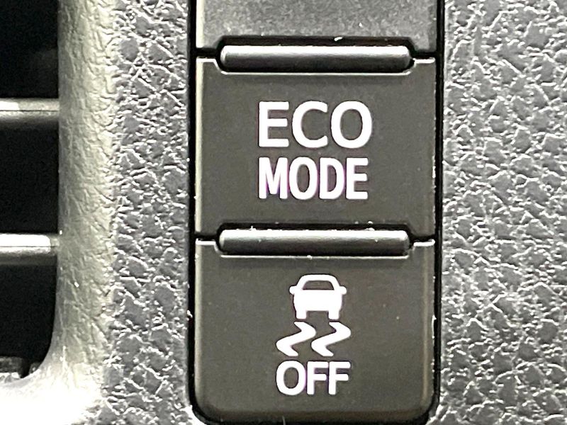 2017 Toyota Voxy DBA-ZRR80W (UW-6aa8b9d417266)[23]