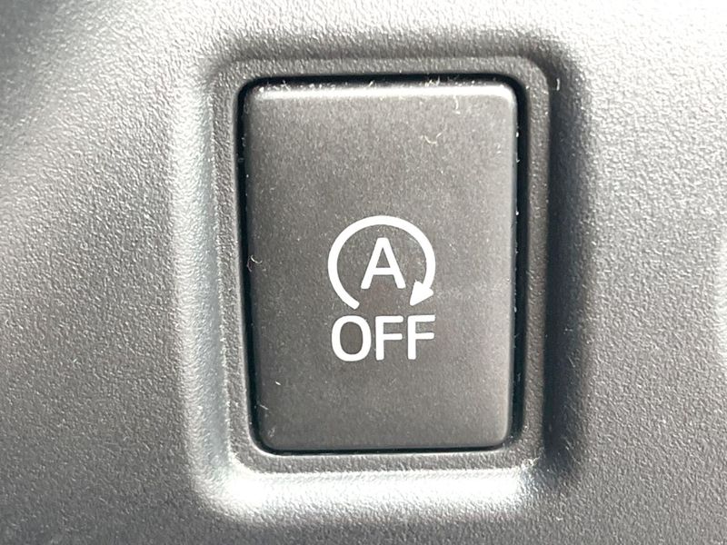 2018 Toyota Voxy DBA-ZRR80W (UW-6aa8b9d44a5a5)[28]