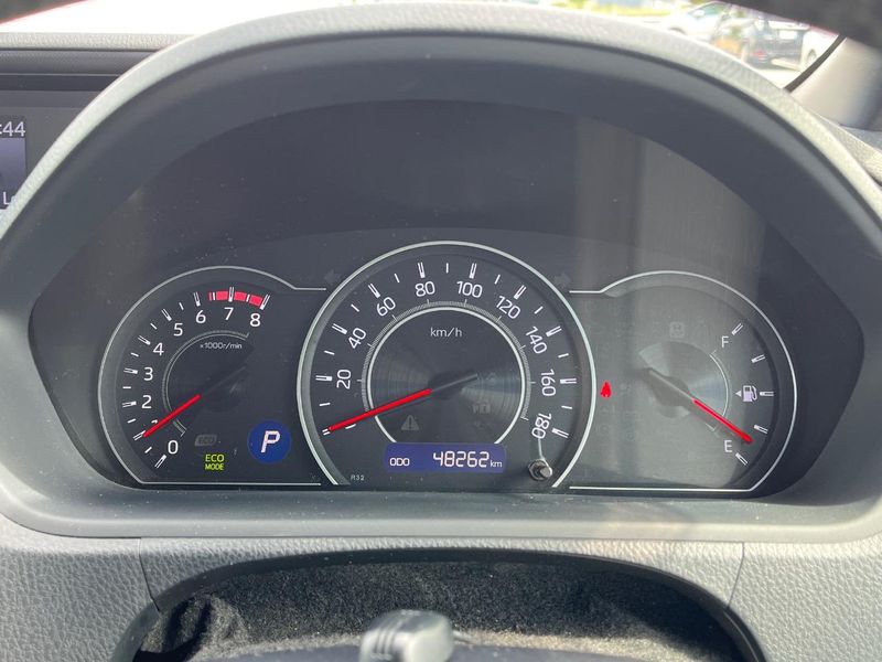 2018 Toyota Noah DBA-ZRR80W (UW-6aa8b9d58a780)[14]