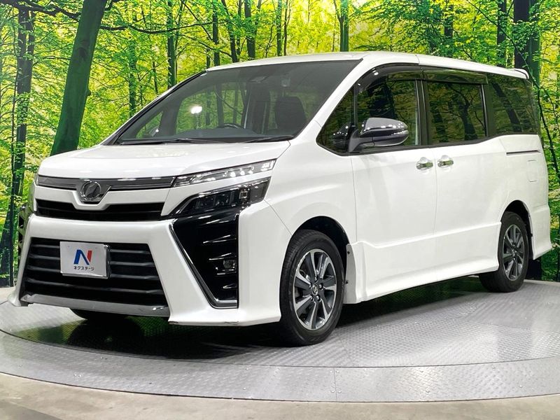 2018 Toyota Voxy DBA-ZRR80W (UW-6aa8b9d734bcc)[4]