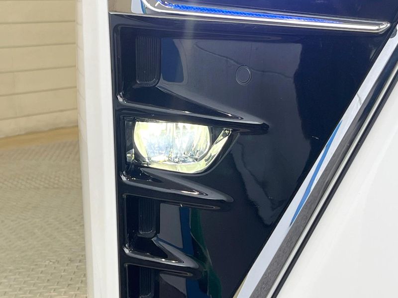 2021 Toyota Voxy 3BA-ZRR80W (UW-6aa8b9ddf0a77)[9]