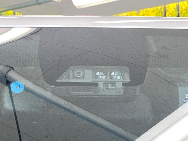 2021 Toyota Voxy 3BA-ZRR80W (UW-6aa8b9ddf0a77)[4]