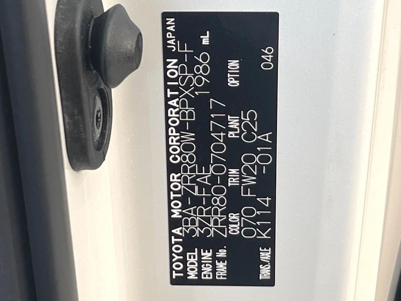 2021 Toyota Voxy 3BA-ZRR80W (UW-6aa8b9ddf0a77)[1]