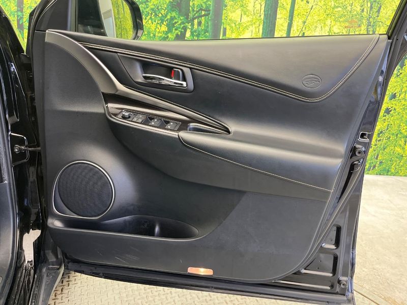 2017 Toyota Harrier DBA-ZSU60W (UW-6aa8b9e5f1ada)[26]