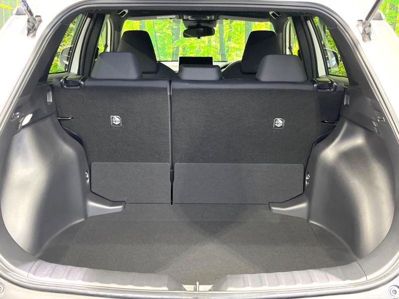 2024 Toyota Corolla Cross 6AA-ZVG13 (UW-6aa8b9e97e3ef)[29]