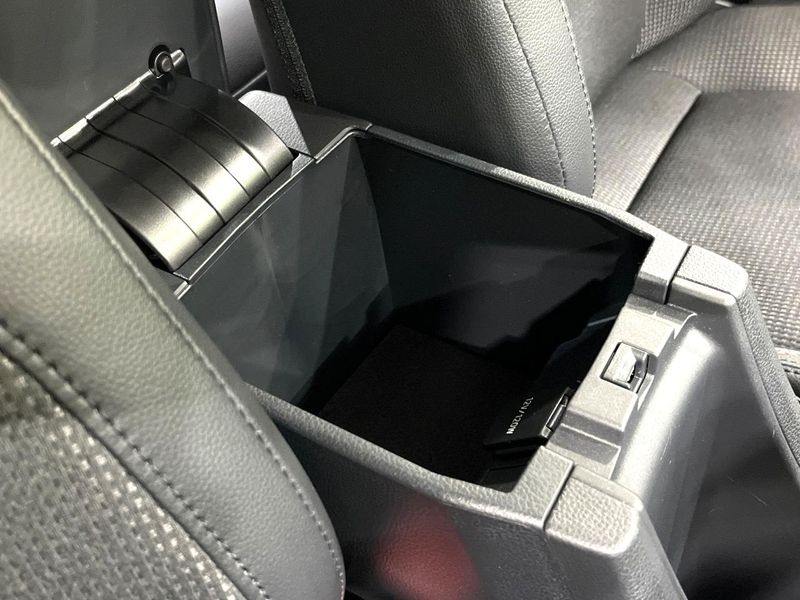 2026 Toyota Corolla Cross 6AA-ZVG13 (UW-6aa8b9f03a639)[23]