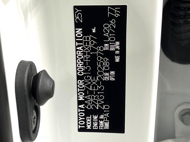 2026 Toyota Corolla Cross 6AA-ZVG13 (UW-6aa8b9f03a639)[1]