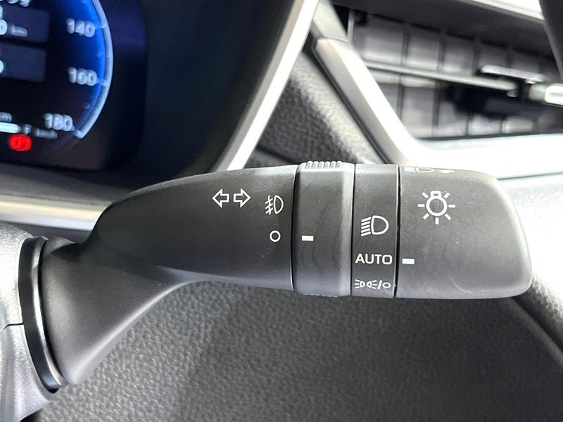 2026 Toyota Corolla Cross 6AA-ZVG13 (UW-6aa8b9f03a639)[18]