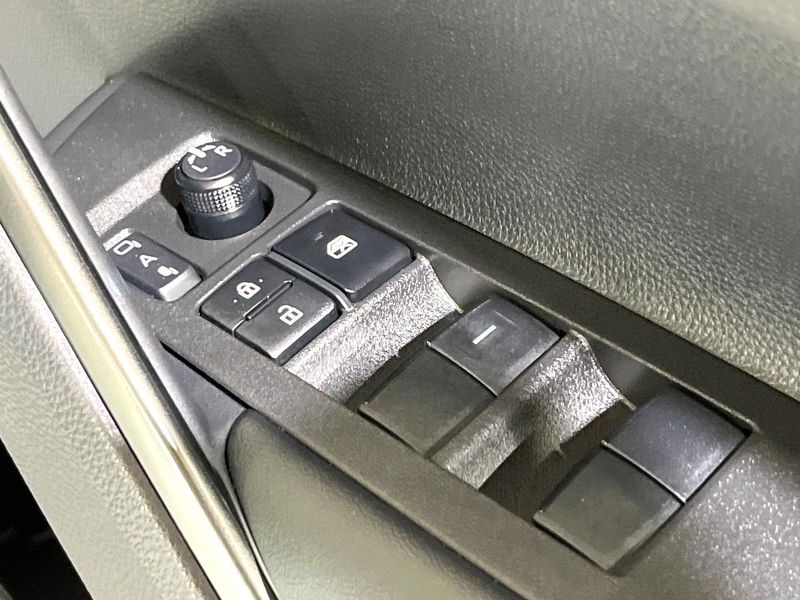 2026 Toyota Corolla Cross 6AA-ZVG13 (UW-6aa8b9f03a639)[6]