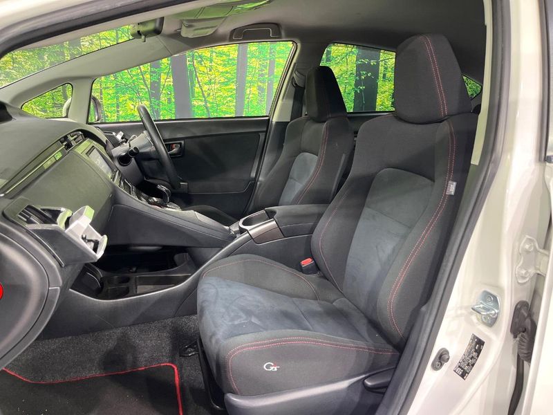 2015 Toyota Prius DAA-ZVW30 (UW-6aa8b9f687bc7)[23]