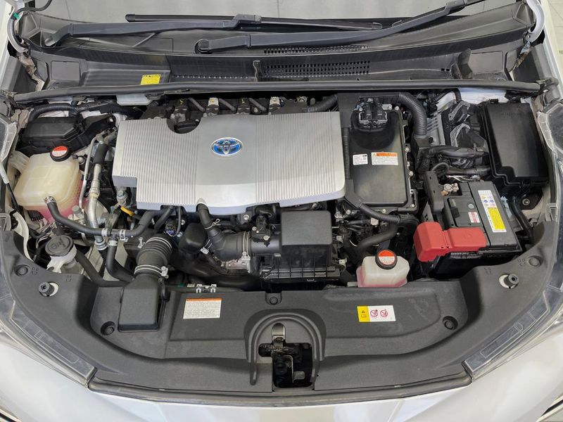 2016 Toyota Prius DAA-ZVW50 (UW-6aa8b9faa76d8)[4]