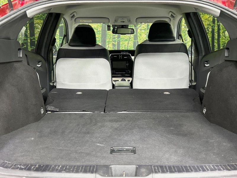 2017 Toyota Prius DAA-ZVW51 (UW-6aa8ba022b908)[28]