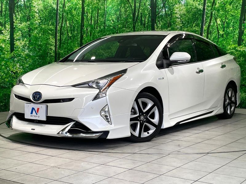 2017 Toyota Prius DAA-ZVW51 (UW-6aa8ba024b3fb)[0]