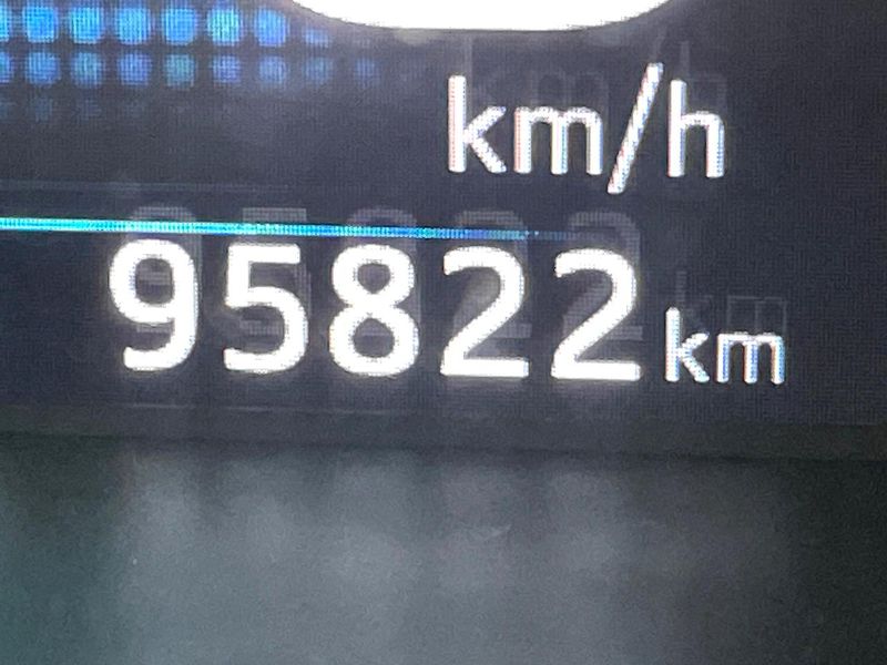 2017 Toyota Prius DAA-ZVW51 (UW-6aa8ba024b3fb)[2]