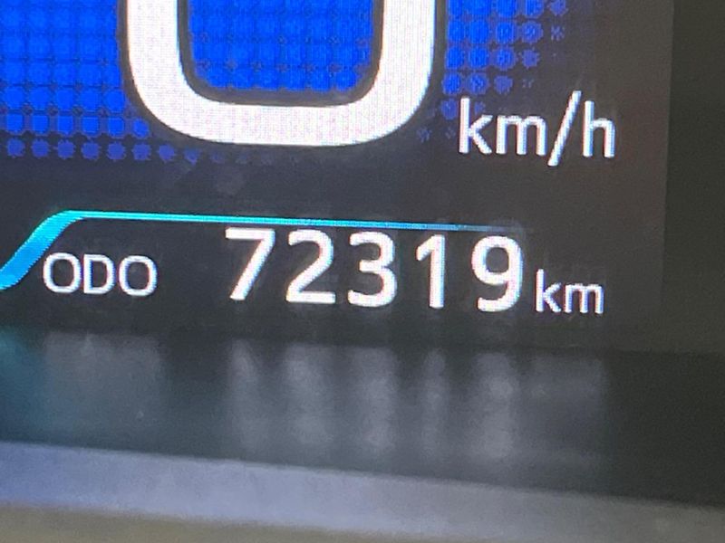 2018 Toyota Prius DAA-ZVW51 (UW-6aa8ba026c28d)[2]