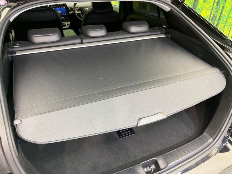 2018 Toyota Prius DAA-ZVW51 (UW-6aa8ba026c28d)[16]