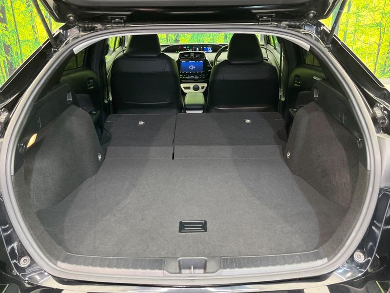 2018 Toyota Prius DAA-ZVW51 (UW-6aa8ba026c28d)[13]