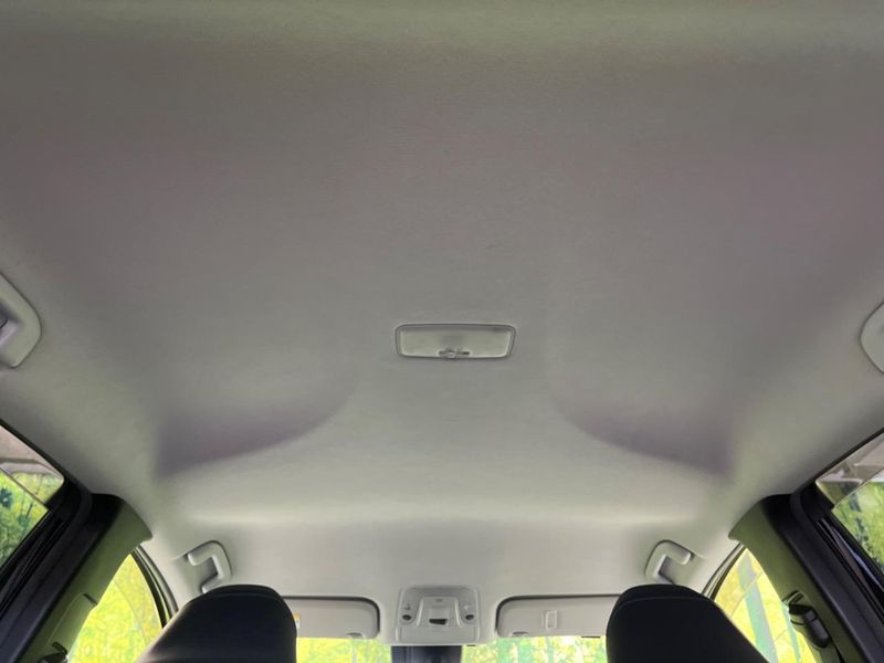 2018 Toyota Prius DAA-ZVW51 (UW-6aa8ba026c28d)[14]