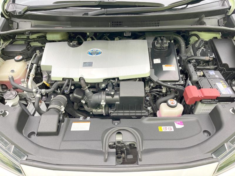 2019 Toyota Prius DAA-ZVW51 (UW-6aa8ba042d6e2)[4]