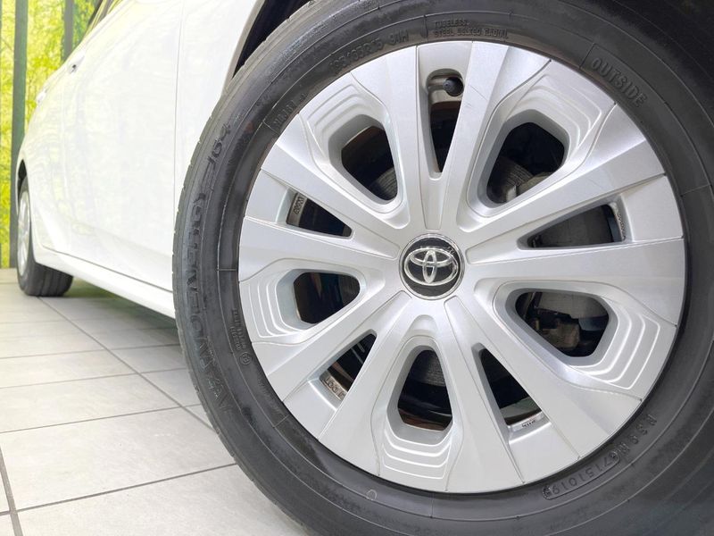 2019 Toyota Prius DAA-ZVW51 (UW-6aa8ba042d6e2)[15]