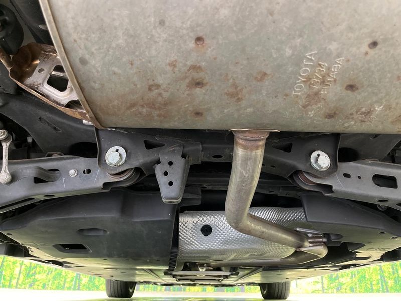 2019 Toyota Prius DAA-ZVW51 (UW-6aa8ba04363b3)[29]