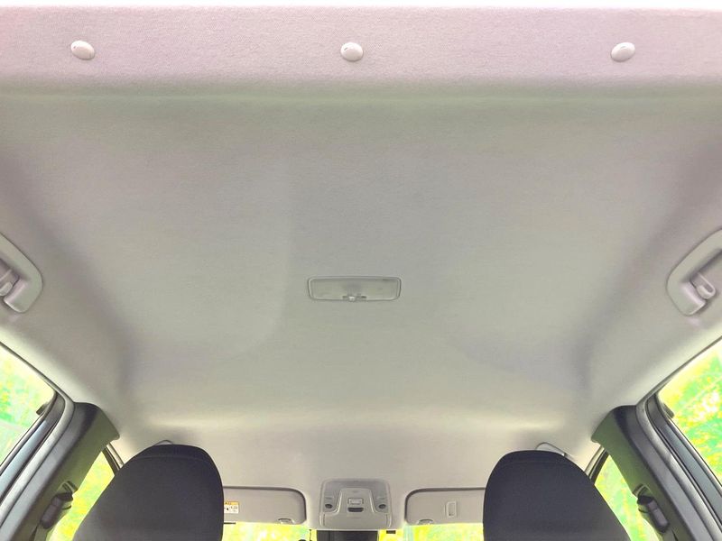 2019 Toyota Prius DAA-ZVW51 (UW-6aa8ba089e1af)[29]