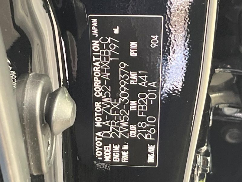 2018 Toyota Prius PHV DLA-ZVW52 (UW-6aa8ba0a7825f)[1]