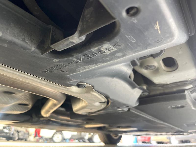 2018 Toyota Prius PHV DLA-ZVW52 (UW-6aa8ba0a7825f)[17]