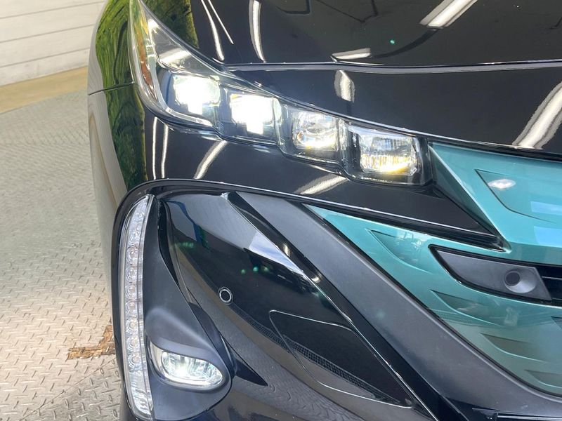 2018 Toyota Prius PHV DLA-ZVW52 (UW-6aa8ba0a7825f)[9]