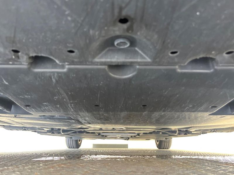 2018 Toyota Prius PHV DLA-ZVW52 (UW-6aa8ba0a7825f)[6]