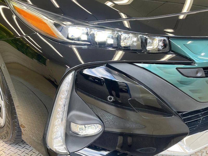 2018 Toyota Prius PHV DLA-ZVW52 (UW-6aa8ba0a7825f)[10]