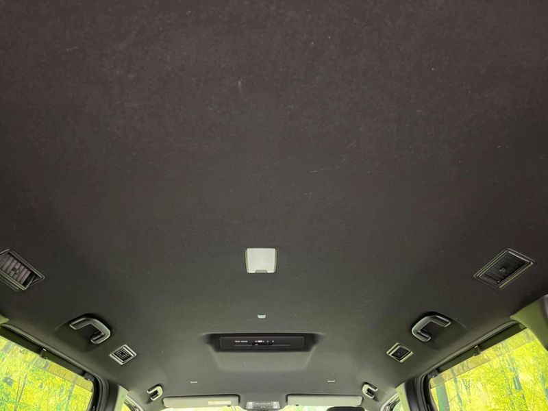 2023 Toyota Noah 6AA-ZWR90W (UW-6aa8ba1caf93b)[14]