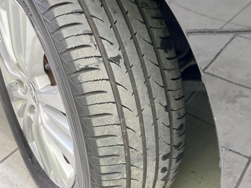 2023 Toyota Noah 6AA-ZWR90W (UW-6aa8ba1caf93b)[27]